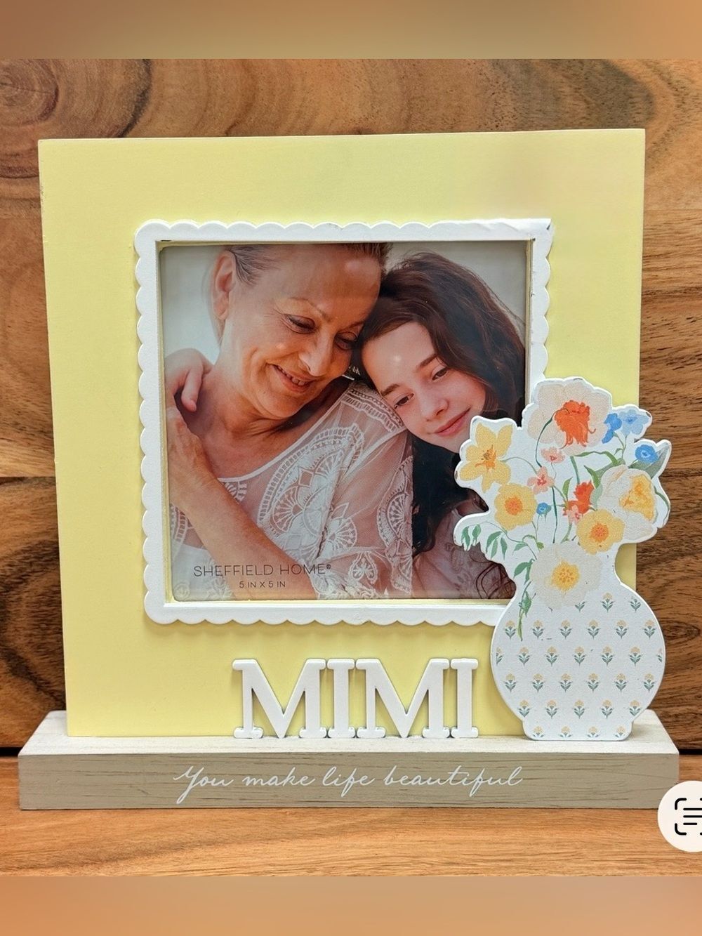 NWT Sheffield Home MIMI yellow square scalloped tabletop picture frame 5X5 photo